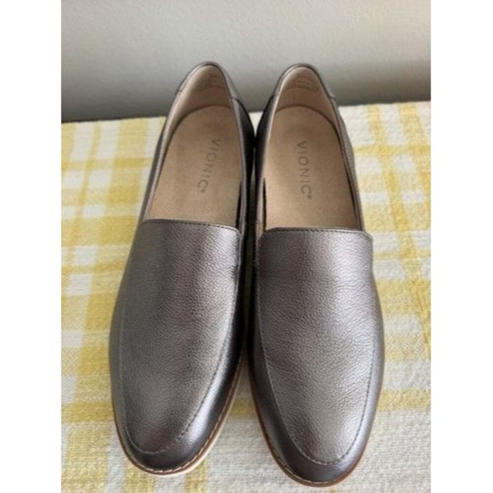 Vionic Women’s Kensley Loafer pewter size 7